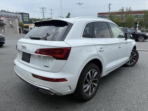 2024 Audi Q5 45 S line Premium