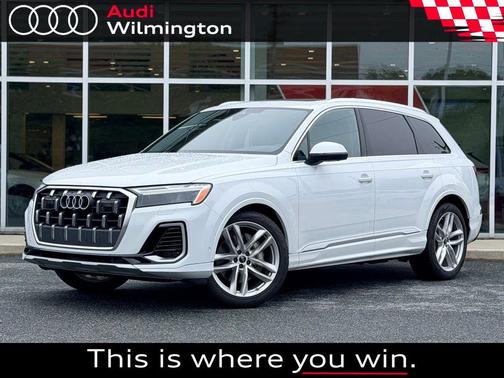 Glacier White Metallic 2025 Audi Q7 55 Premium Plus