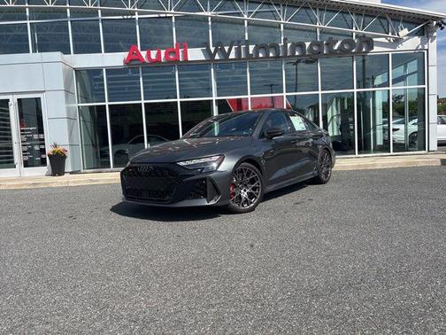 Daytona Gray Pearl Effect 2026 Audi RS 3 TFSI quattro S tronic