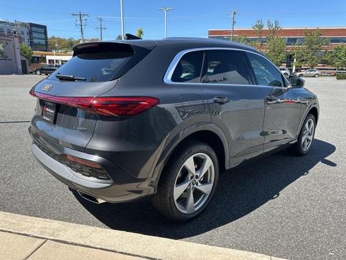 2025 Audi Q5 Premium Plus
