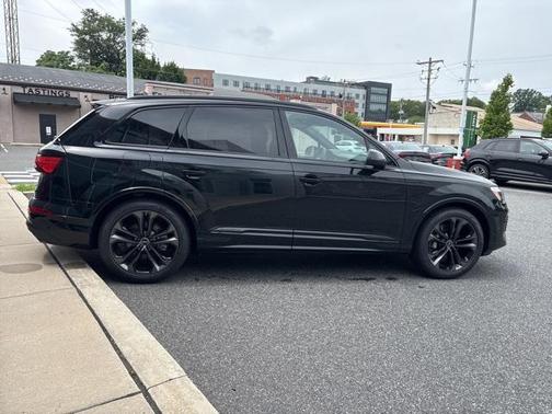 2025 Audi Q7 55 Prestige