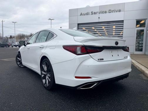 2019 Lexus ES 350 F Sport