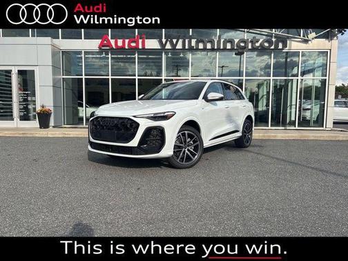 Glacier White Metallic 2026 Audi Q5 Premium Plus TFSI quattro S tronic