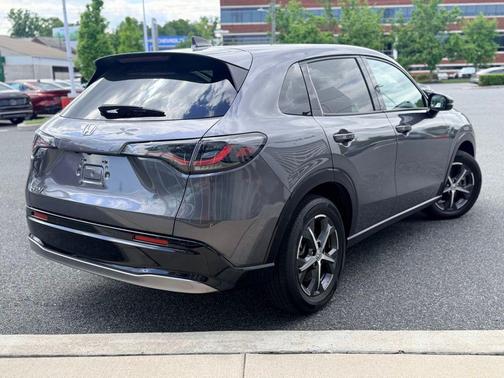 Modern Steel Metallic 2024 Honda HR-V EX-L