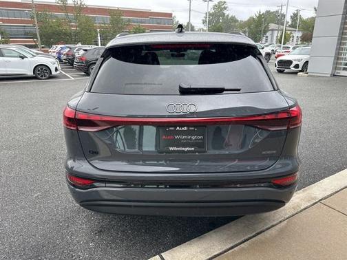 2025 Audi Q6 e-tron Premium Plus quattro