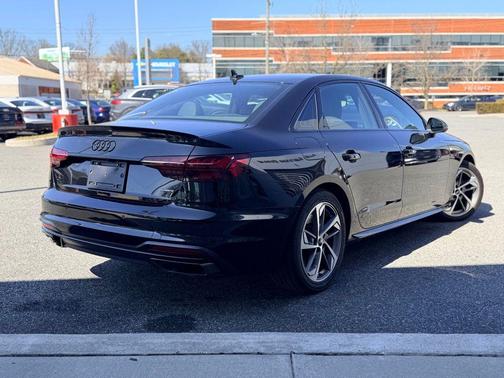 2023 Audi A4 45 S line Premium Plus