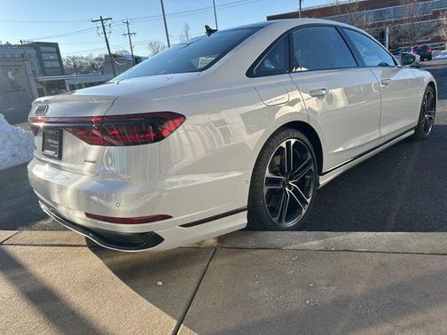 2026 Audi A8 55 TFSI quattro Tiptronic