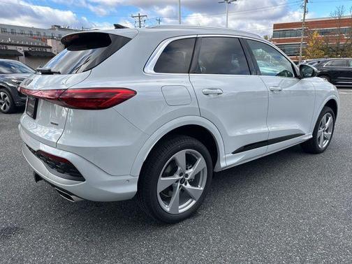 2025 Audi Q5 Premium Plus TFSI quattro S tronic