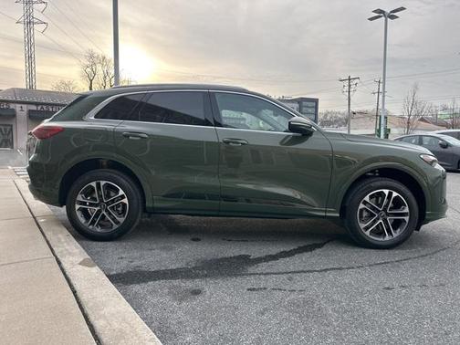 2025 Audi Q5 Premium TFSI quattro S tronic