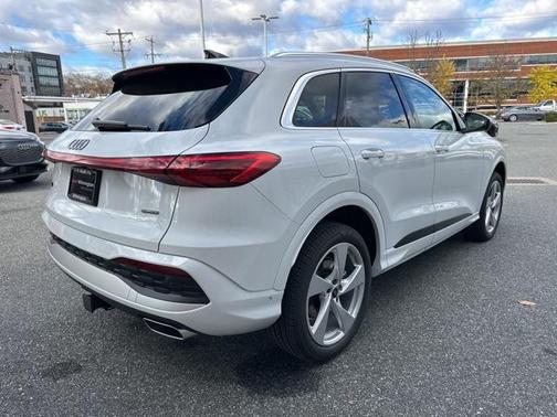 2025 Audi Q5 Premium Plus TFSI quattro S tronic