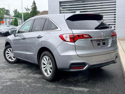 Lunar Silver Metallic 2017 Acura RDX Base
