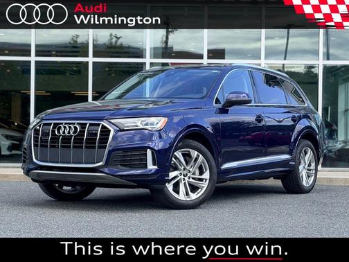 Navarra Blue Metallic 2023 Audi Q7 45 Premium
