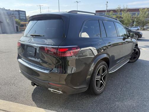 2025 Mercedes-Benz GLS 450 4MATIC
