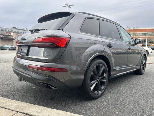 2026 Audi Q7 55 Premium Plus