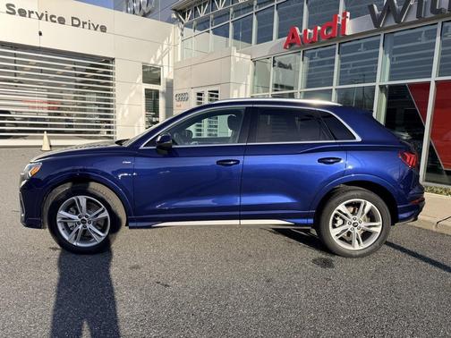 2023 Audi Q3 Premium 45 TFSI S line quattro Tiptronic