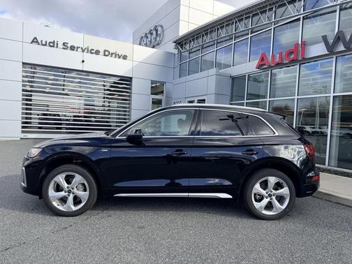 2024 Audi Q5 45 S line Premium Plus