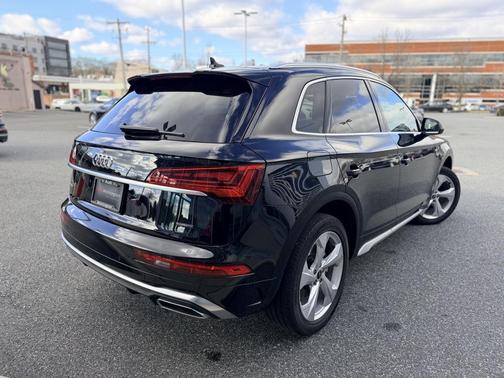 2024 Audi Q5 45 S line Premium Plus