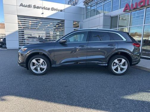 2025 Audi Q5 Premium Plus TFSI quattro S tronic