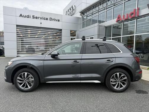 2023 Audi Q5 45 S line Premium
