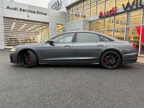 2023 Audi S8 4.0T