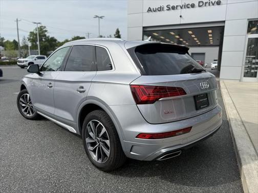 2022 Audi Q5 45 S line Premium Plus