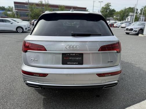 2022 Audi Q5 45 S line Premium Plus