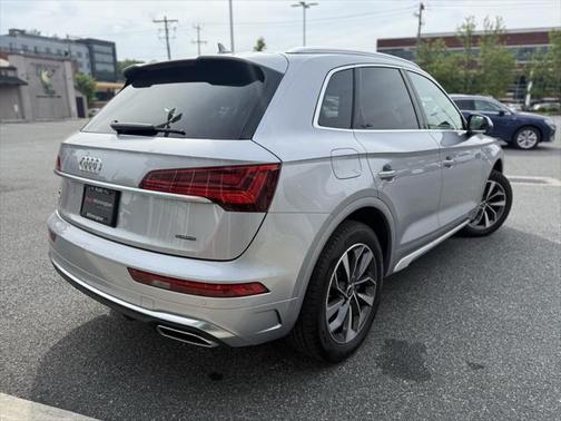 2022 Audi Q5 45 S line Premium Plus