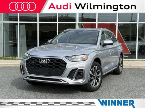 2022 Audi Q5 45 S line Premium Plus