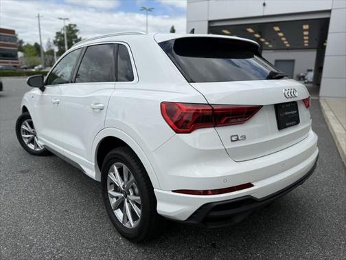 2023 Audi Q3 S line Premium