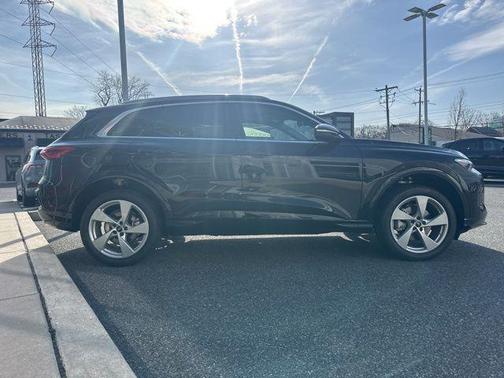 2025 Audi Q5 Premium Plus TFSI quattro S tronic