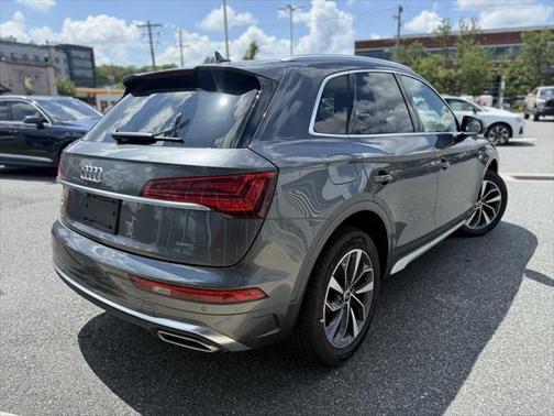 2022 Audi Q5 45 S line Premium Plus