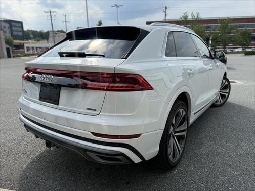 2021 Audi Q8 55 Premium Plus