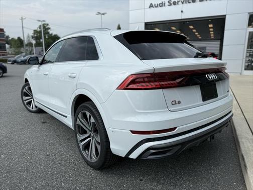 2021 Audi Q8 55 Premium Plus