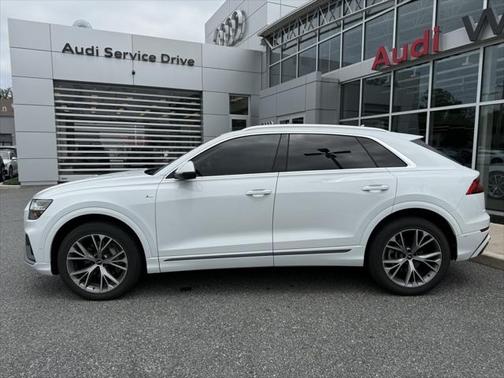 2021 Audi Q8 55 Premium Plus