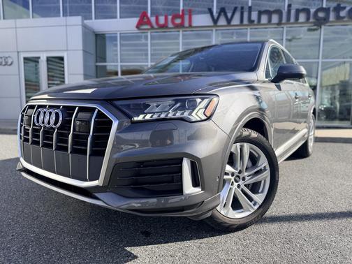 2023 Audi Q7 45 Premium Plus