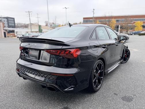 2024 Audi RS 3 TFSI quattro S tronic