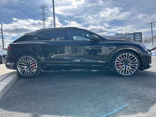 2026 Audi SQ8 4.0T Prestige