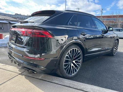 2026 Audi SQ8 4.0T Prestige
