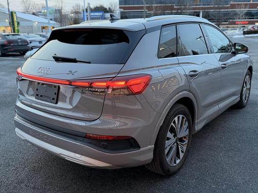 2023 Audi Q4 e-tron Premium Plus 40 RWD