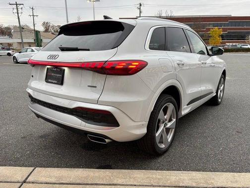 2025 Audi Q5 Premium Plus TFSI quattro S tronic