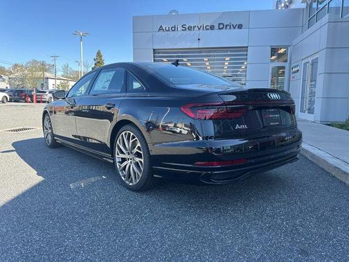 sebring black crystal effect 2026 Audi A8 55 TFSI quattro Tiptronic