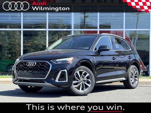 Mythos Black Metallic 2023 Audi Q5 45 S line Premium Plus