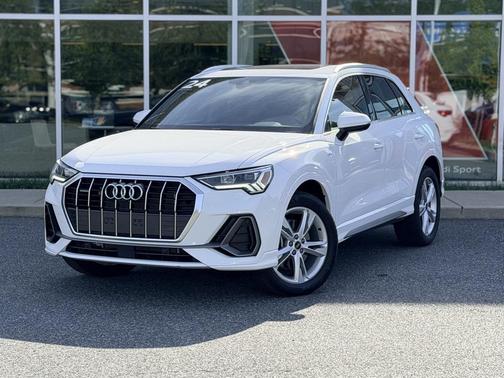 2024 Audi Q3 45 S line Premium Plus
