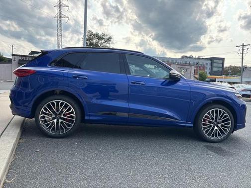 2025 Audi SQ5 3.0T Premium Plus