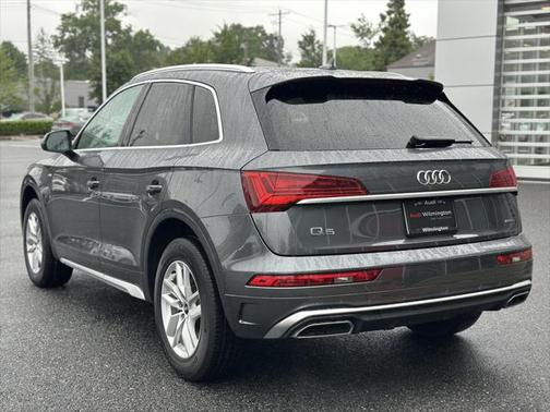 2022 Audi Q5 45 S line Premium