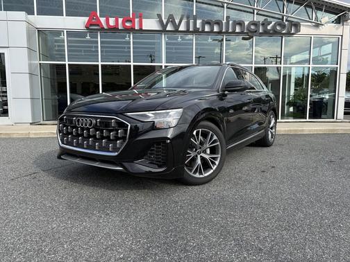 Mythos Black Metallic 2026 Audi Q8 55 Premium Plus