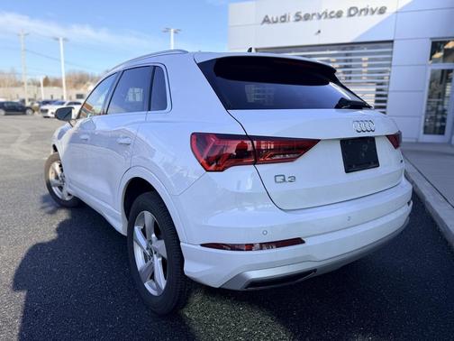 2021 Audi Q3 40 Premium Plus