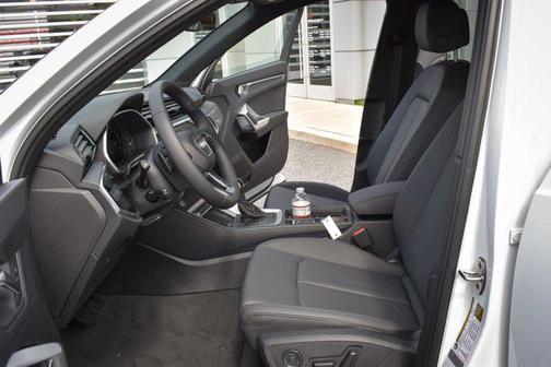 2024 Audi Q3 45 S line Premium Plus