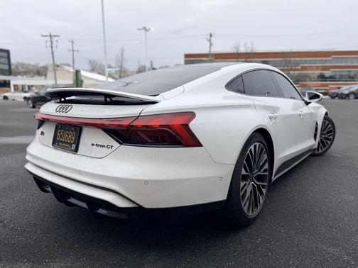 2025 Audi S e-tron GT Premium Plus