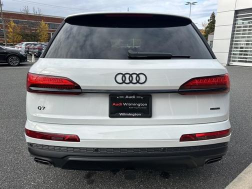 2026 Audi Q7 55 Premium Plus